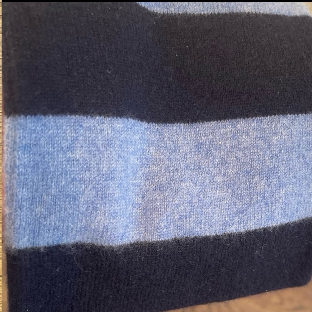 Scarf (#358) - Picture 4 of 5